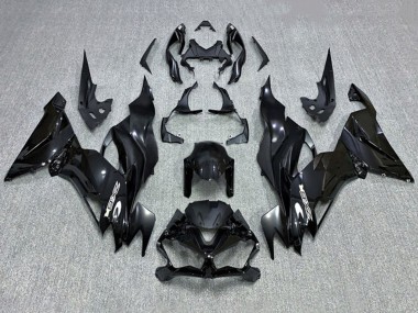 Custom 2019-2022 Kawasaki ZX6R Motorcycle Fairing - Glossy Black