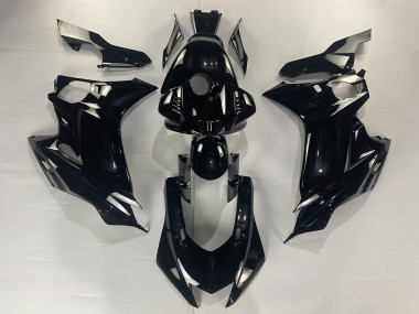 Custom 2017-2023 Yamaha YZF 600 R6 Motorcycle Fairings - Glossy Black